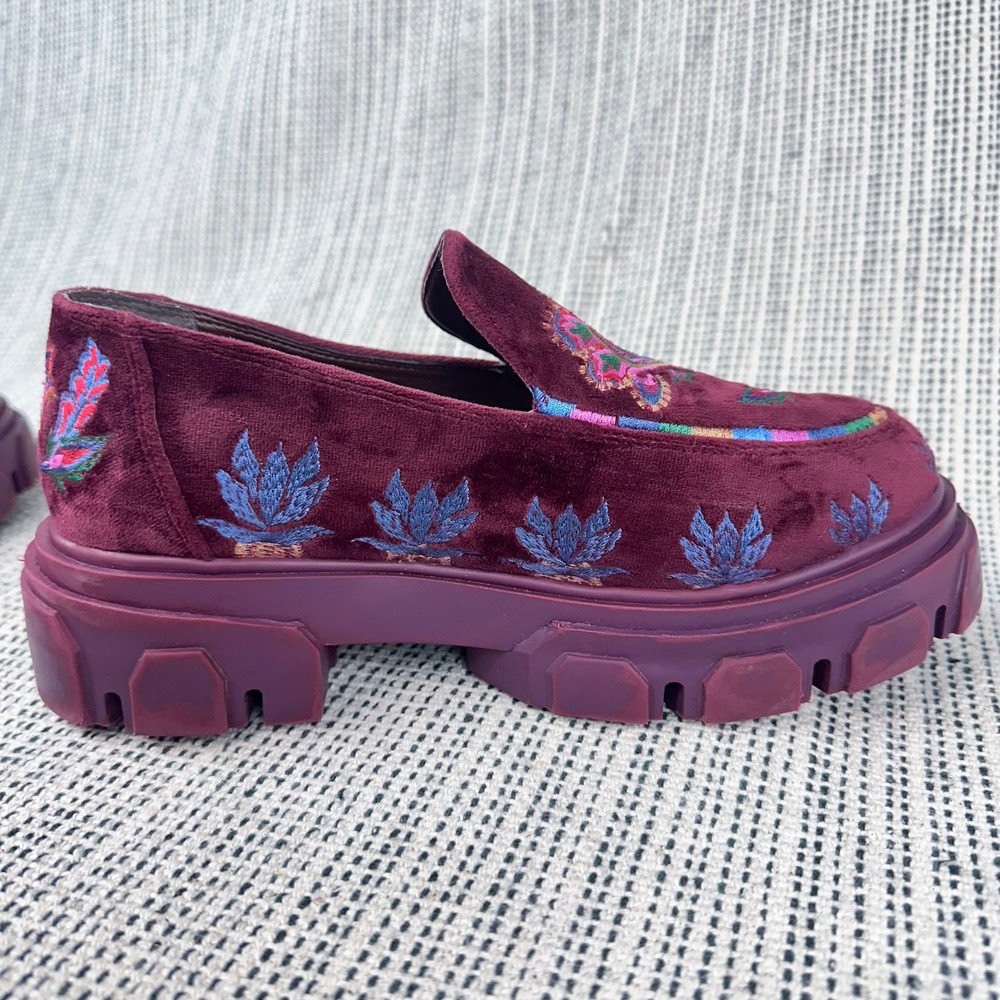 Farm Rio Loafers Womens Size 8.5 Purple Velvet Embroidered Platform Lug Sole - Picture 9 of 12